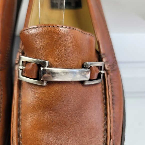 Cable Co Pebbled Leather Buckle Accent Loafers - Picture 4 of 7